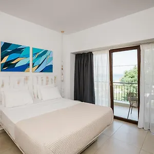 https://new-limna-beach.hotelschalkidiki.net