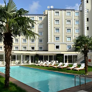 Szálloda By Ihg