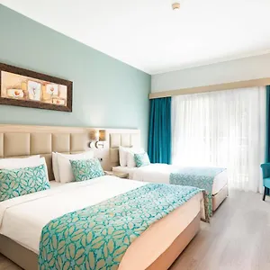 Aqua Fantasy Aquapark & 5* Kusadası