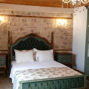 Secret Palace Hotel